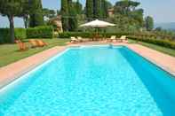 Swimming Pool Tenuta Santa Cristina