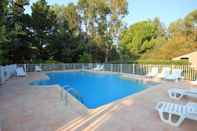 Swimming Pool Village Camping  de l'Ostriconi