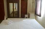 Kamar Tidur 3 Luxury Design Grand Palace Kemayoran Apartment With Private Bathtub