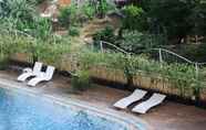 Swimming Pool 5 Spacious Belmont Residence Apartment near Puri