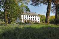 Exterior Cuffern Manor