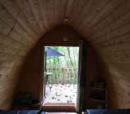 Bedroom 7 Broomhills Farm River Eco Pods