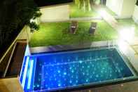 Swimming Pool Hotel Athgira