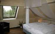 Bedroom 6 Land Gut Hotel Weisser Schwan