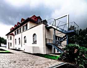 Bangunan 4 Villa Behr