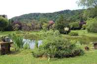 Nearby View and Attractions Au Pied des milles Étangs- LES CAPUCINS