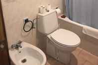 In-room Bathroom Hostal Castilla