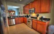 Kamar Tidur 4 5BR 5BA Home in Windsor HIlls by CV-2622