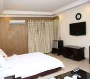 Bedroom 6 Safari Club 3 Bahria Town