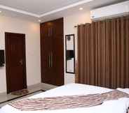 Bedroom 4 Safari Club 3 Bahria Town