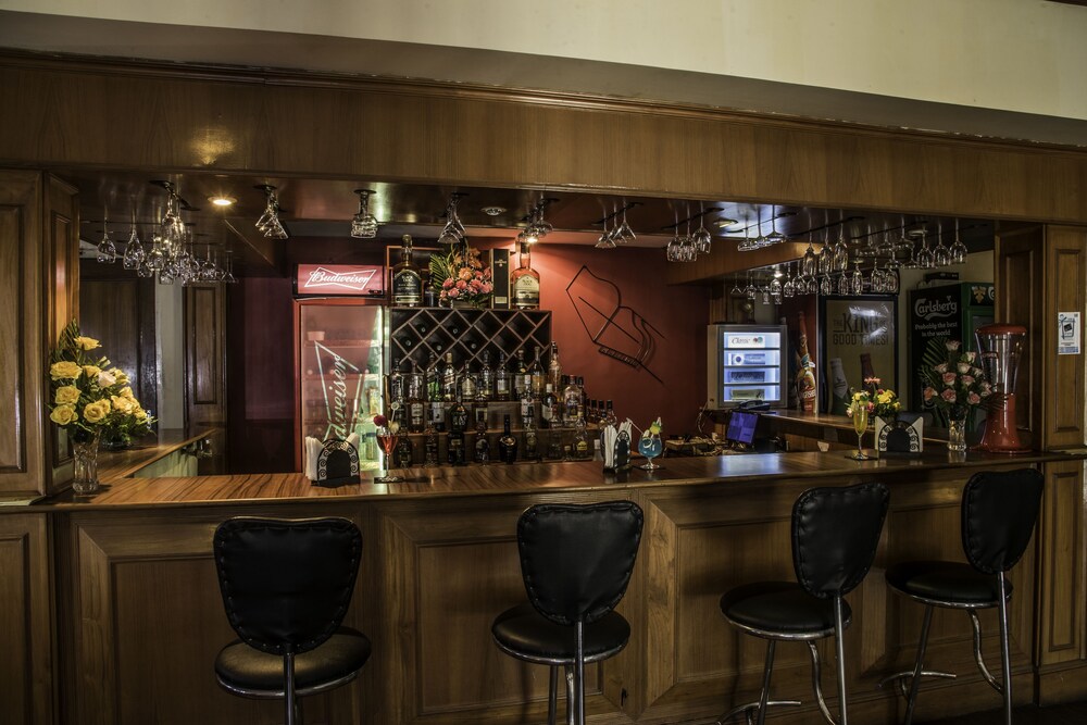 Bar, Kafe, dan Lounge Landmark Hotel Guwahati