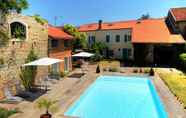 Swimming Pool 2 Chambre D'hôtes La Cour des Saligues