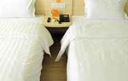 Kamar Tidur 2 7 Days Inn