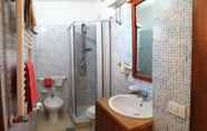 In-room Bathroom 7 B&B Frammenti D'Itria