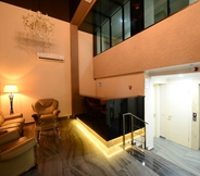 Lobby 5 Hotel Aristocrat Batumi