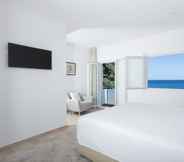 Kamar Tidur 5 Beach House by Azores Villas