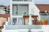 Bangunan Coast Flats by Azores Villas