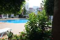 Swimming Pool Apartamentos Torrelaguna
