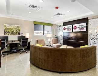 Lobi 2 Best Western Plus Philadelphia-Pennsauken Hotel