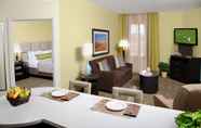 Kamar Tidur 3 Candlewood Suites Chester - Philadelphia International Airport, an IHG Hotel