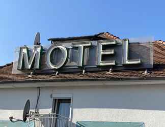 Exterior 2 Motel Herbold