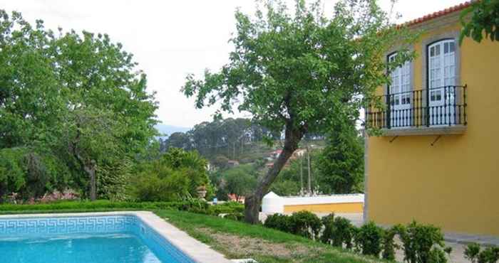 Swimming Pool Apartment With one Bedroom in Valpedre, With Shared Pool and Balcony