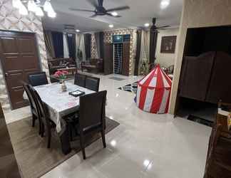 Sảnh chờ 2 RizQin Homestay Bachok