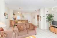 Common Space Ov1992 - Emerald Island - 3 Bed 2.5 Baths Townhome