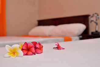 Kamar Tidur 4 Larville Pool Garden Resort & Restaurant