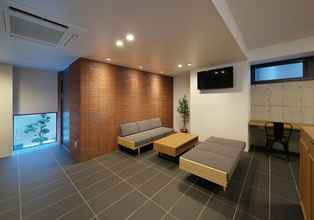 Lobby 4 e-stay ebisu