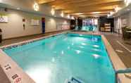 Swimming Pool 5 Home2 Suites by Hilton Newark Airport