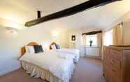 Bedroom 3 Camside, Chipping Campden - Taswell Retreats