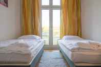 Bilik Tidur Tolstov-Hotels Large 3 Room Apartment