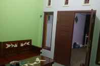 Common Space Kawah Ijen Guest House