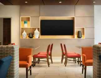 Lobi 2 Holiday Inn Express & Suites Red Wing, an IHG Hotel