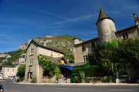 Exterior Hôtel Les Bateliers