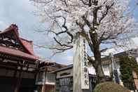 ภายนอกอาคาร Temple Hotel Takayama Zenkoji