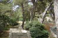 Common Space Trullo in the Wood