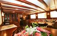 Lobi 5 Plaghia Charter Boat & Breakfast