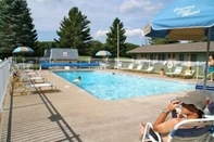 Swimming Pool Country Club Motel