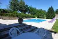 Swimming Pool Ferme-Auberge des Trouilles