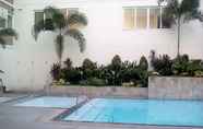 Kolam Renang 4 Stanford Suites