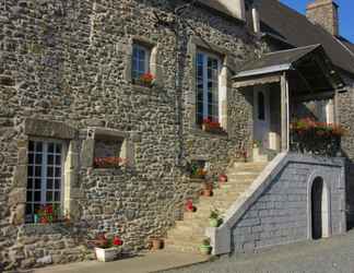 Exterior 2 Le Haut Manoir