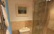 Toilet Kamar 3 Winterton