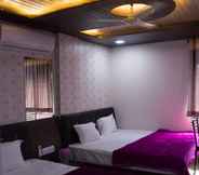 Kamar Tidur 4 Hotel Shree Palace & Restaurant