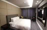 Bedroom 5 Golden Tulip Ever Yongin