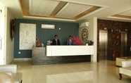 Lobi 3 Anandam Clarks Inn Suites Vrindavan