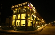 Exterior 4 Anandam Clarks Inn Suites Vrindavan