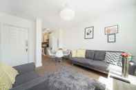 Common Space 2 Bed Cozy Apartment in Central London Fitzrovia with WiFi