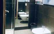 Phòng tắm bên trong 7 Mansio Residence Hotel